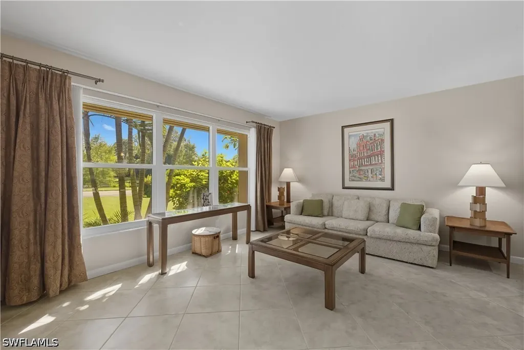 2261 Kings Lake Boulevard Naples FL 34112