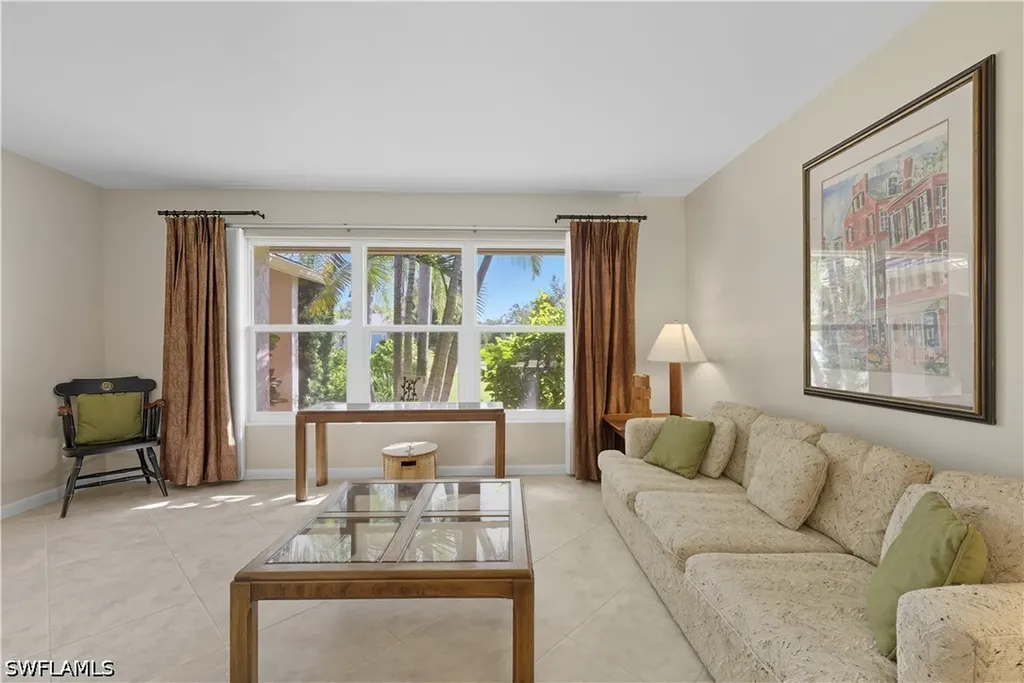 2261 Kings Lake Boulevard Naples FL 34112
