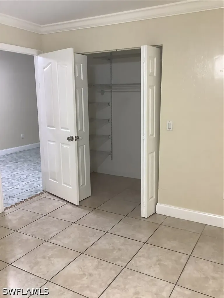 1737 42nd Street SW Naples FL 34116