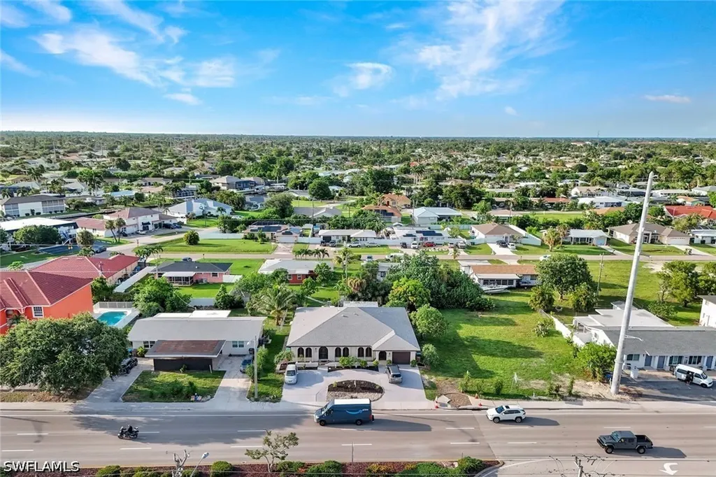227-225 Cape Coral Parkway E Cape Coral FL 33904
