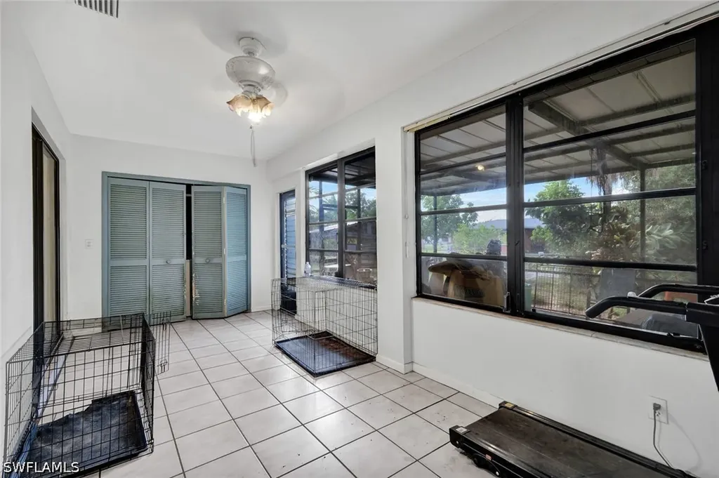 227-225 Cape Coral Parkway E Cape Coral FL 33904
