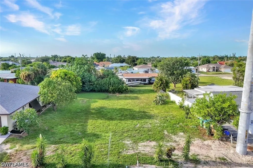 227-225 Cape Coral Parkway E Cape Coral FL 33904