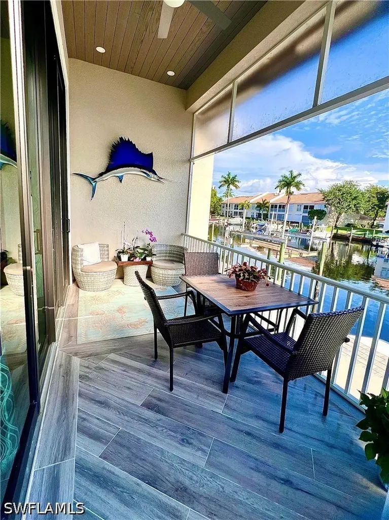 187 Eveningstar Cay Naples FL 34114