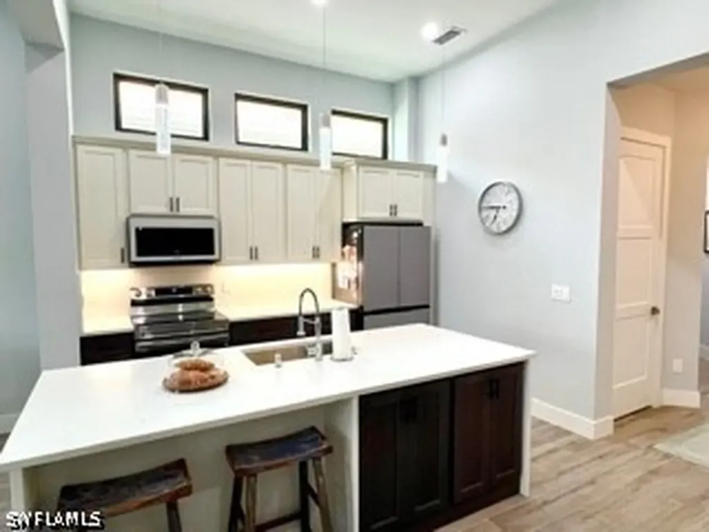 187 Eveningstar Cay Naples FL 34114