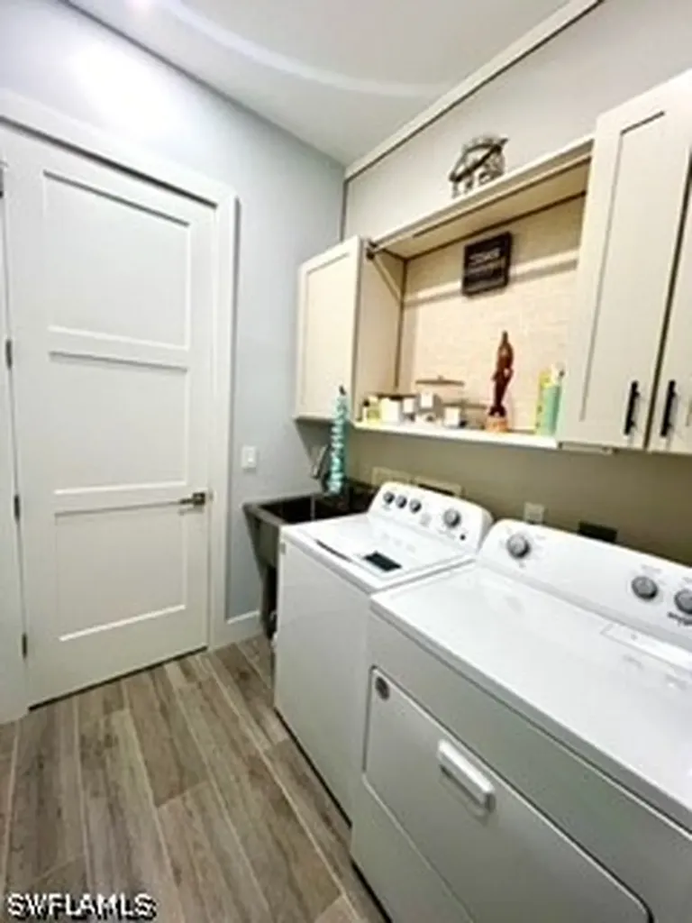 187 Eveningstar Cay Naples FL 34114