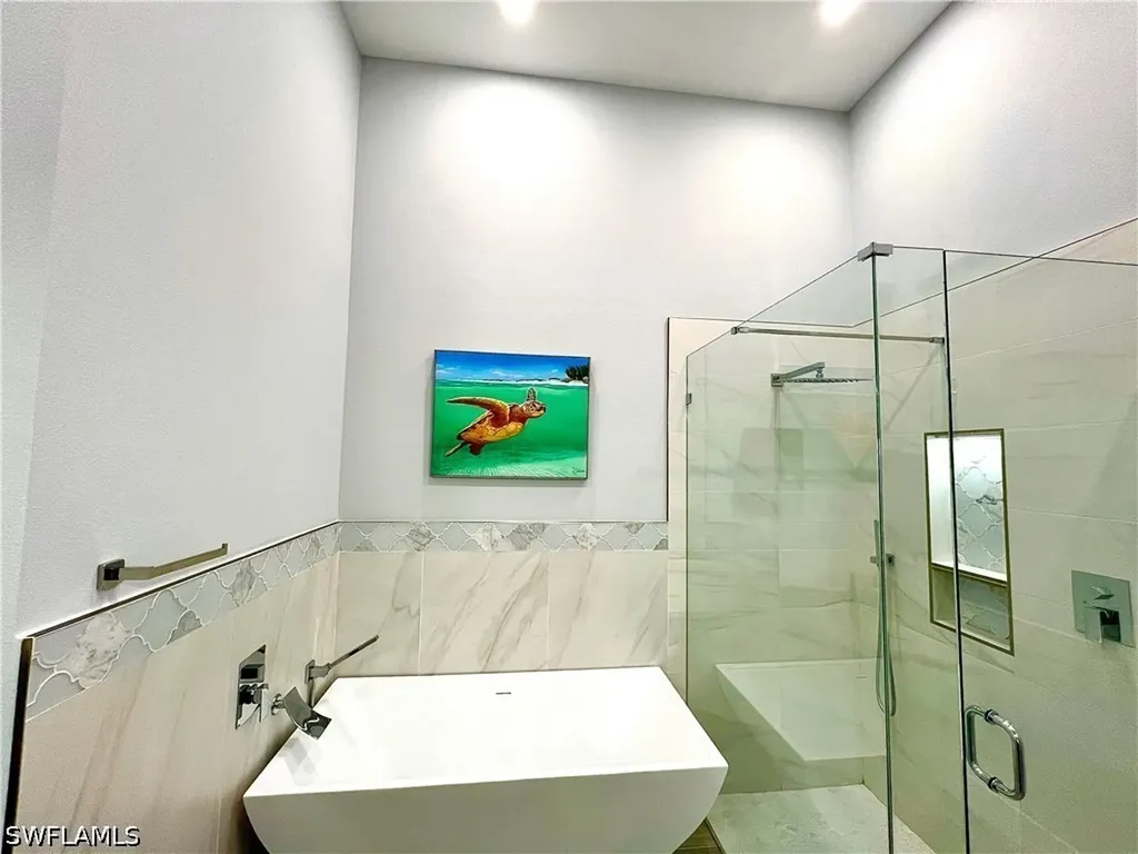 187 Eveningstar Cay Naples FL 34114