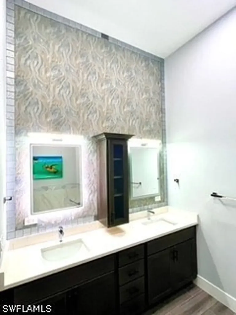 187 Eveningstar Cay Naples FL 34114