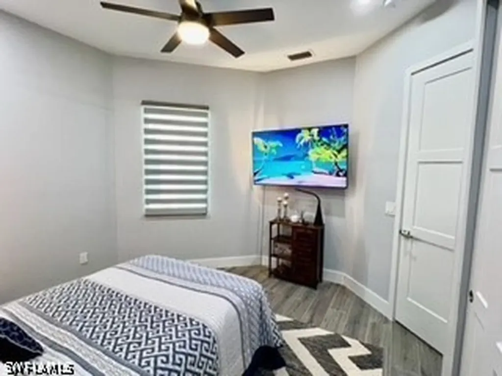 187 Eveningstar Cay Naples FL 34114