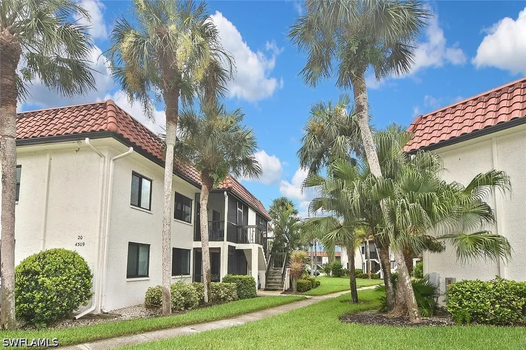 4309 27th Court SW Naples FL 34116