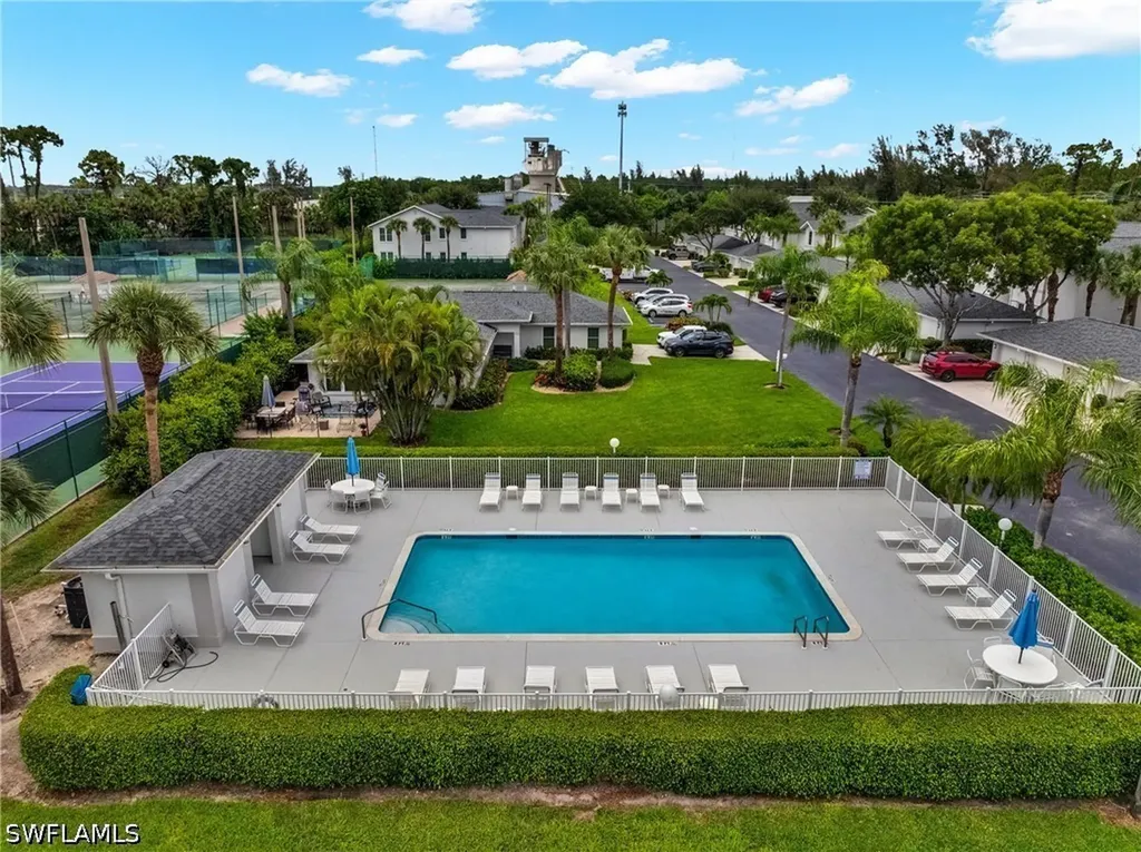 1320 Charleston Square Drive Naples FL 34110