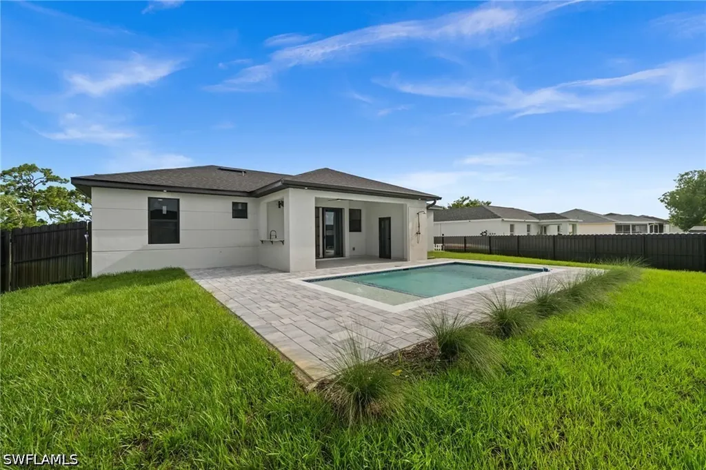 1609 NW 16th Terrace Cape Coral FL 33993