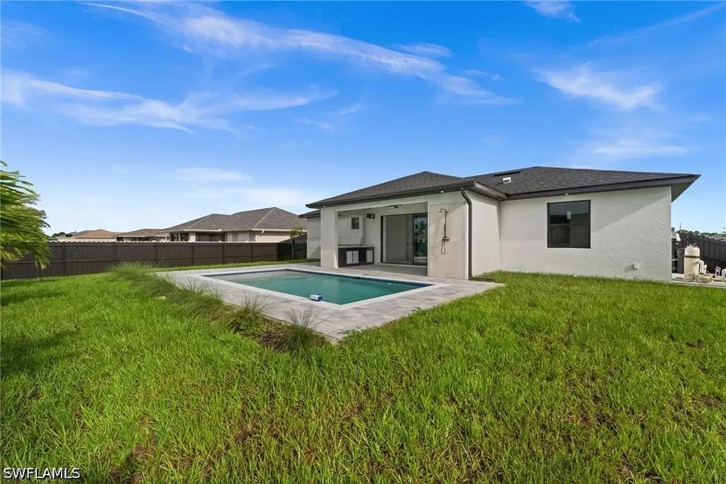 1609 NW 16th Terrace Cape Coral FL 33993
