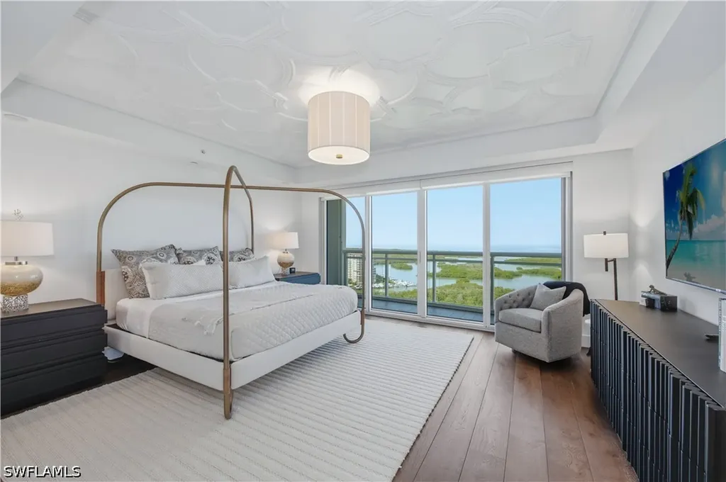 13915 Old Coast Road Naples FL 34110