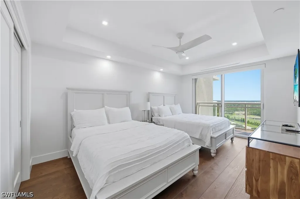 13915 Old Coast Road Naples FL 34110