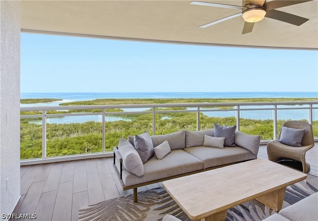 13915 Old Coast Road Naples FL 34110