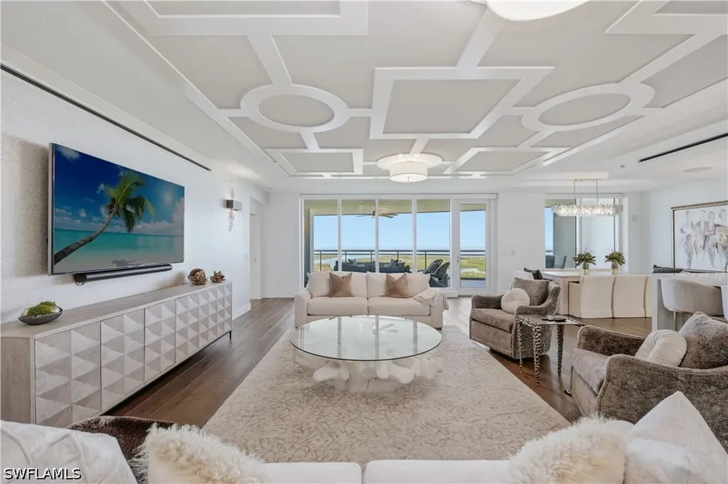13915 Old Coast Road Naples FL 34110