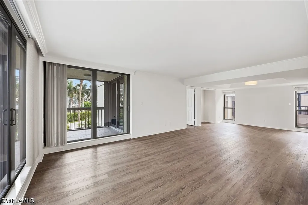 4551 Gulf Shore Boulevard N Naples FL 34103