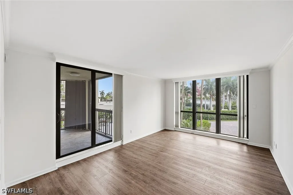 4551 Gulf Shore Boulevard N Naples FL 34103