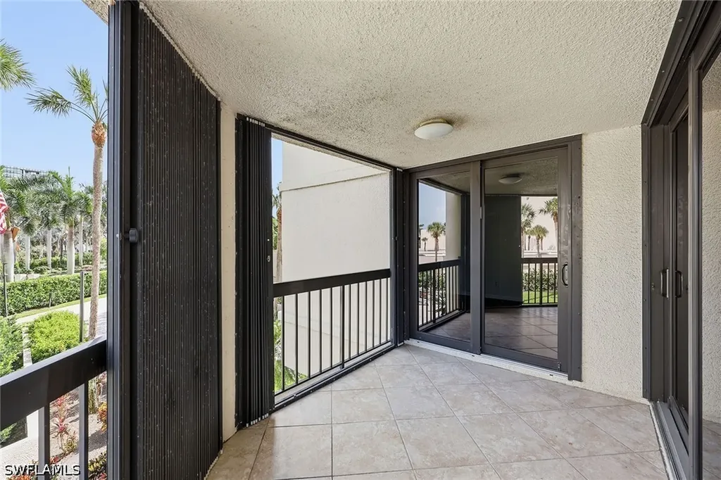 4551 Gulf Shore Boulevard N Naples FL 34103