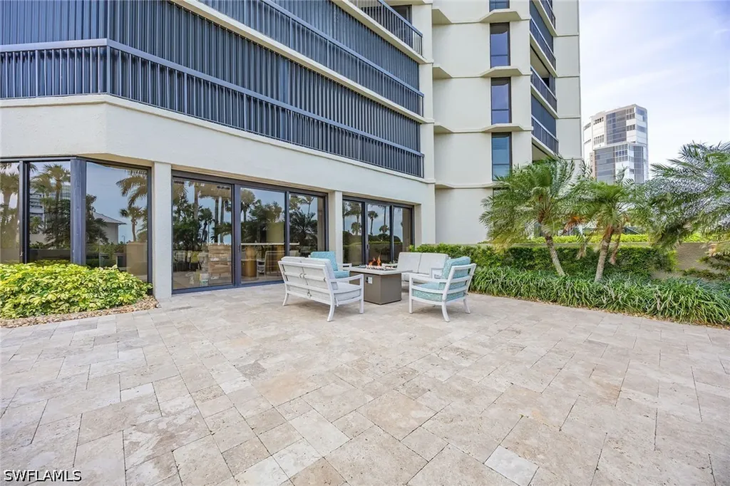 4551 Gulf Shore Boulevard N Naples FL 34103