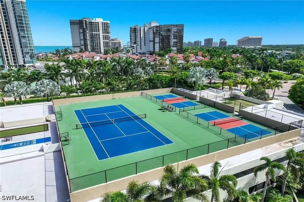 4551 Gulf Shore Boulevard N Naples FL 34103