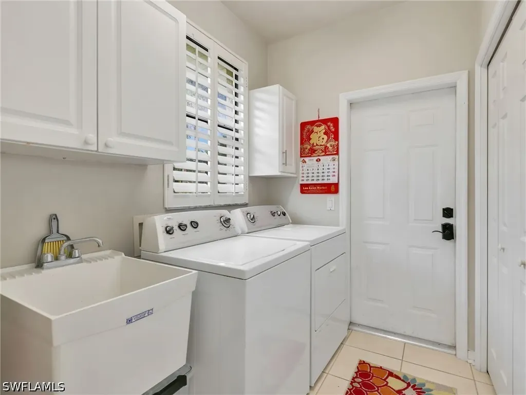 11163 Longshore Way E Naples FL 34119
