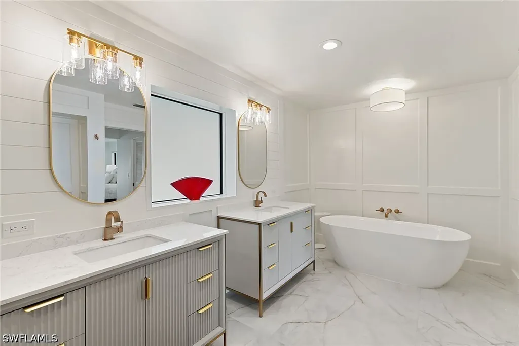 253 N Barfield Drive Marco Island FL 34145