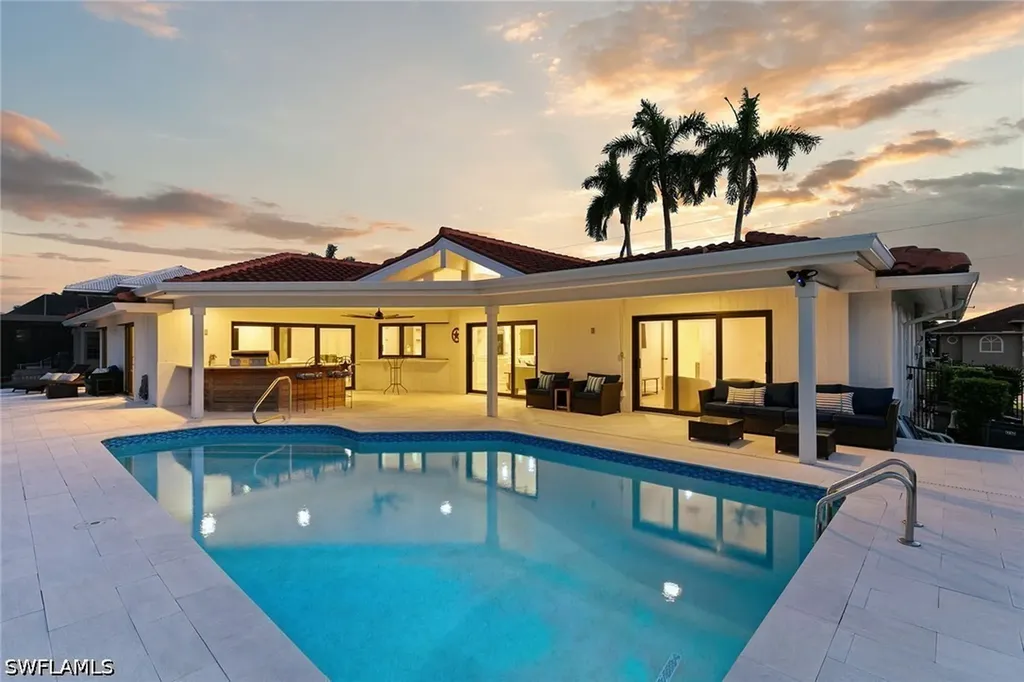 253 N Barfield Drive Marco Island FL 34145