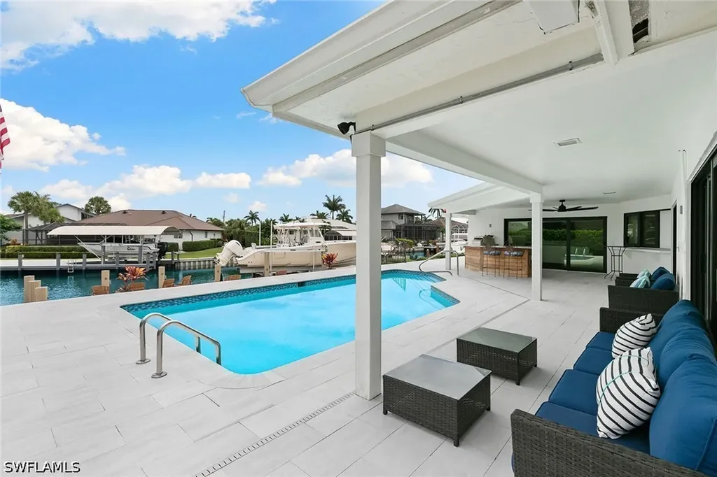 253 N Barfield Drive Marco Island FL 34145