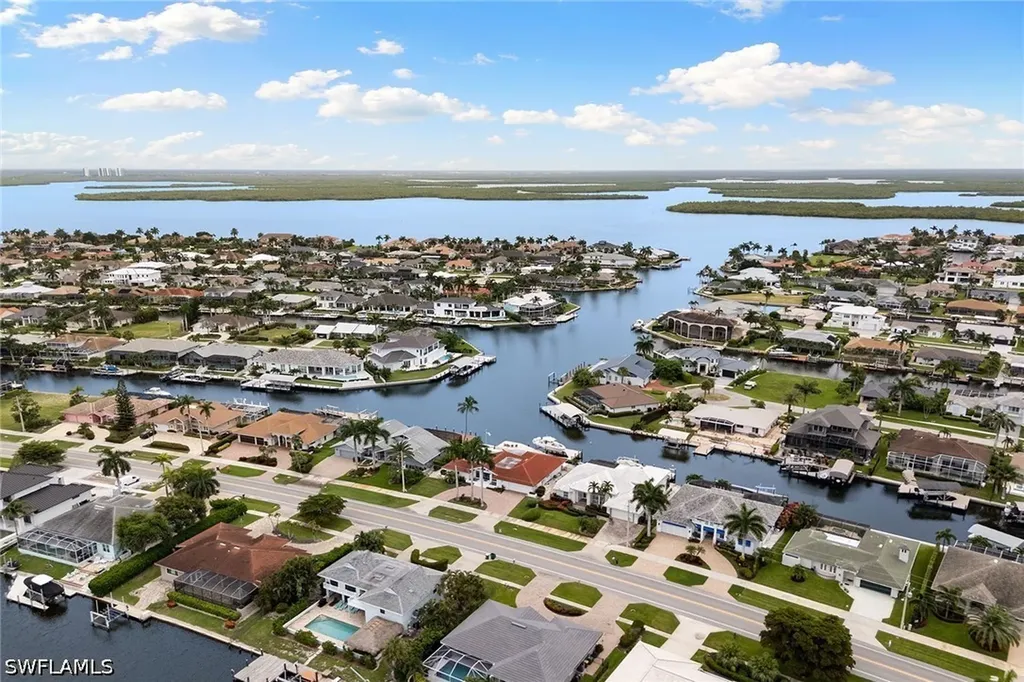253 N Barfield Drive Marco Island FL 34145
