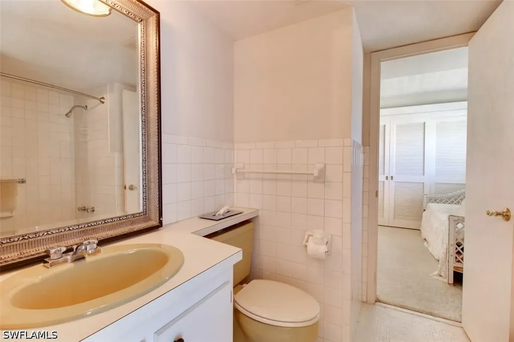 250 7th Avenue S Naples FL 34102