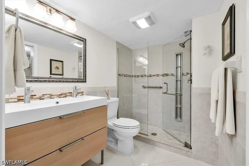 1223 Commonwealth Circle Naples FL 34116