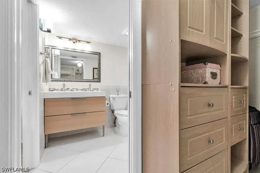 1223 Commonwealth Circle Naples FL 34116
