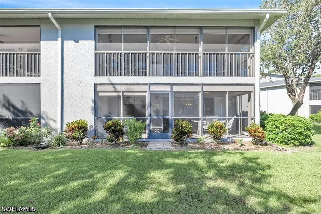 1223 Commonwealth Circle Naples FL 34116