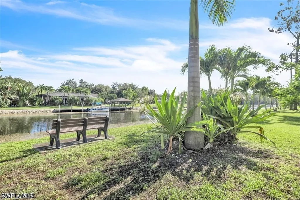 1223 Commonwealth Circle Naples FL 34116