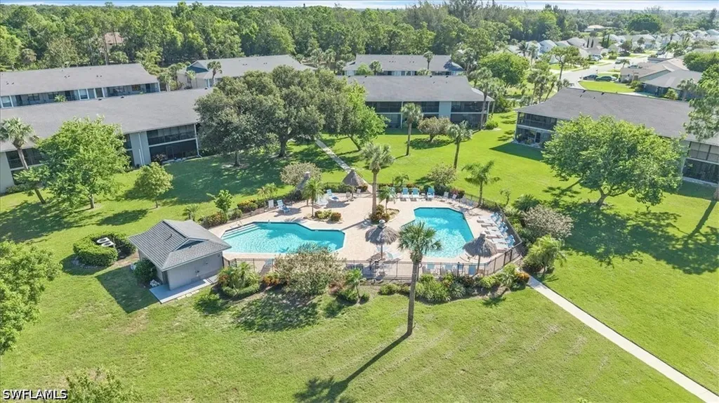 1223 Commonwealth Circle Naples FL 34116