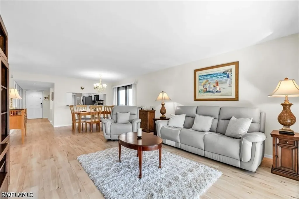 1223 Commonwealth Circle Naples FL 34116