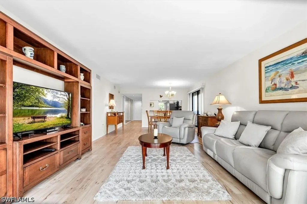 1223 Commonwealth Circle Naples FL 34116