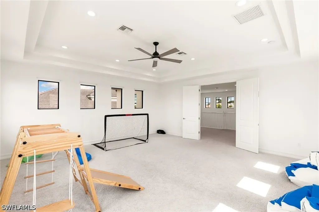 9344 Glenforest Drive Naples FL 34120