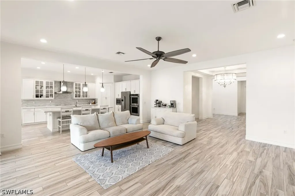 9344 Glenforest Drive Naples FL 34120