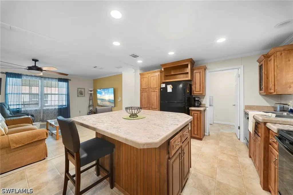 27472 Rue Viauv Avenue Bonita Springs FL 34135