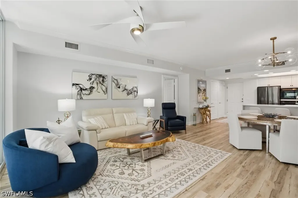2728 Tiburon Boulevard E Naples FL 34109