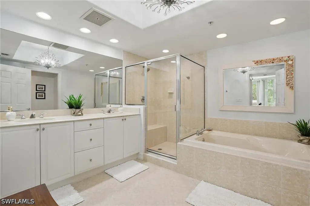 2728 Tiburon Boulevard E Naples FL 34109