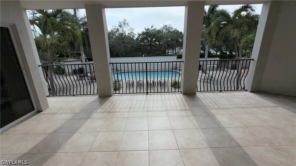 1100 Pine Ridge Road Naples FL 34108