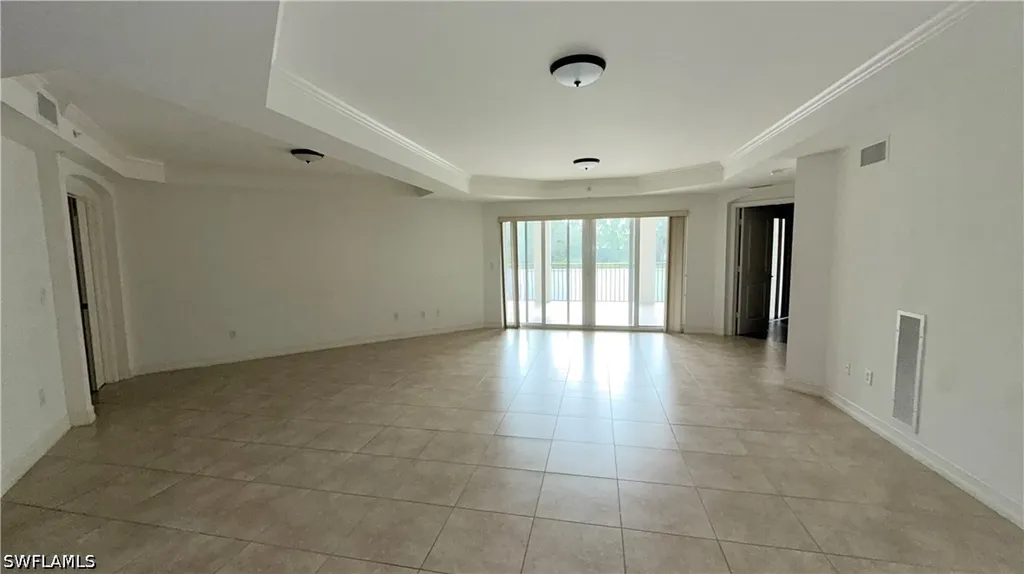 1100 Pine Ridge Road Naples FL 34108