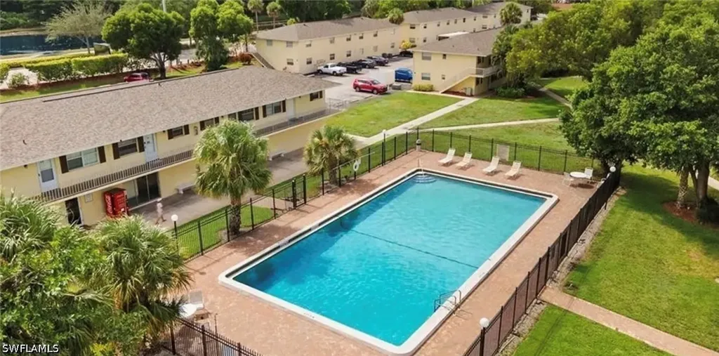 3325 Airport Road N Naples FL 34105
