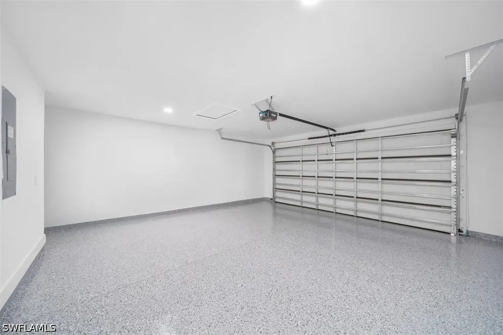 1013 NE 14th Terrace Cape Coral FL 33909
