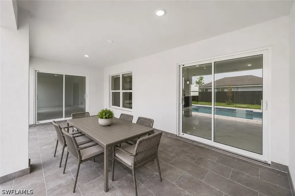 1013 NE 14th Terrace Cape Coral FL 33909
