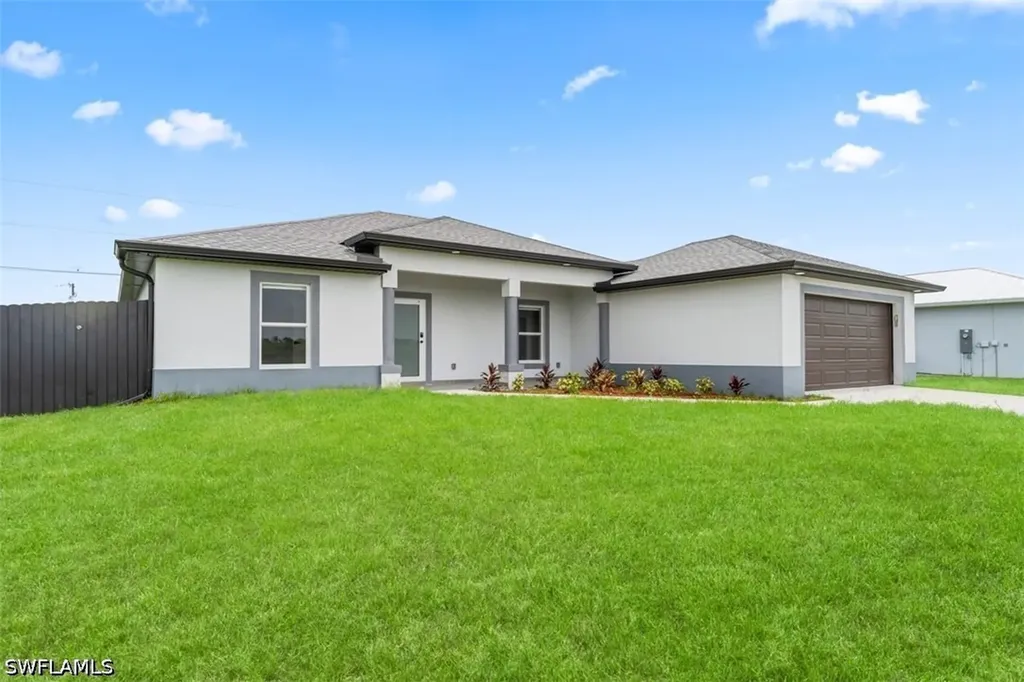 1013 NE 14th Terrace Cape Coral FL 33909