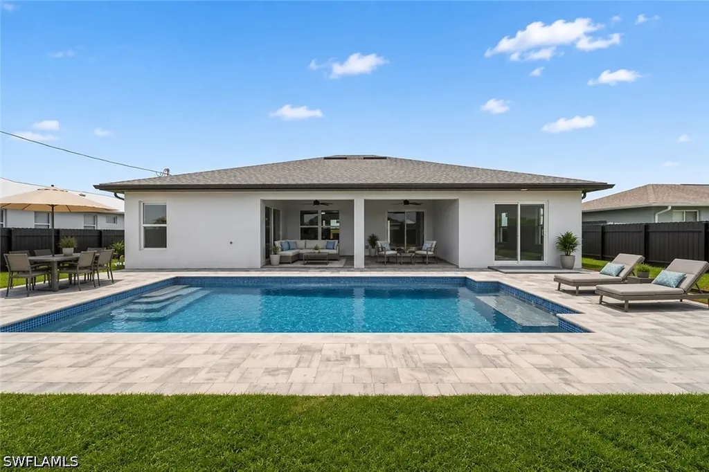 1013 NE 14th Terrace Cape Coral FL 33909